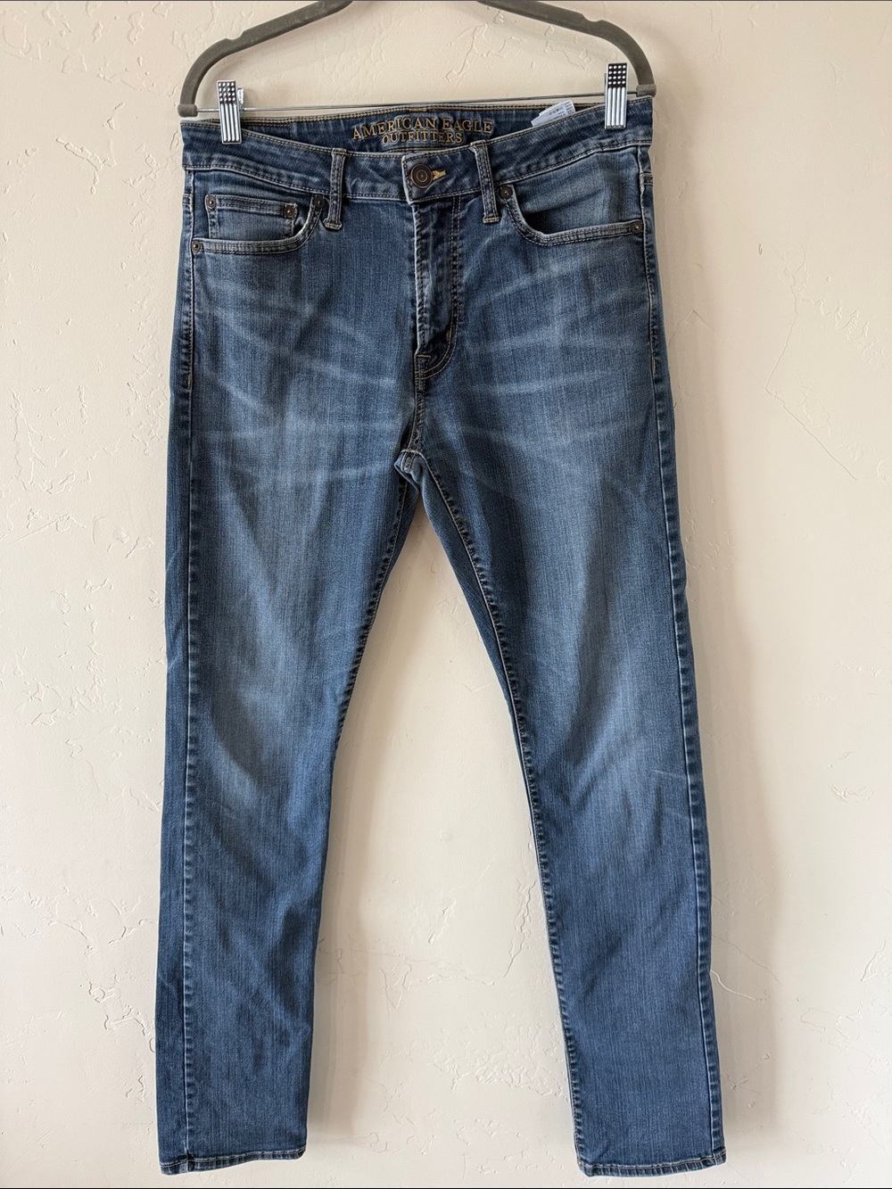 American Eagle Outfitters Men's Medium Wash Slim Jeans